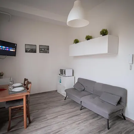 Apartment Con Balcone In Centro Storico