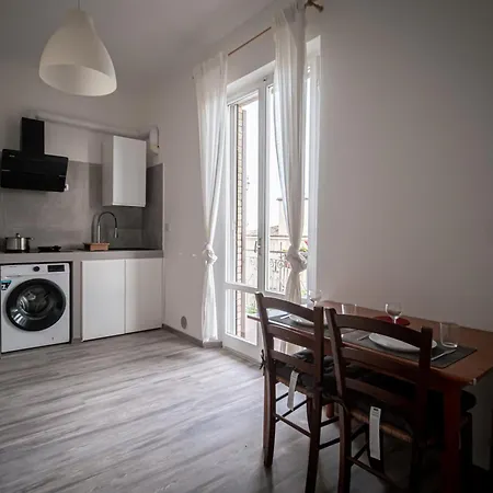 Apartment Con Balcone In Centro Storico *