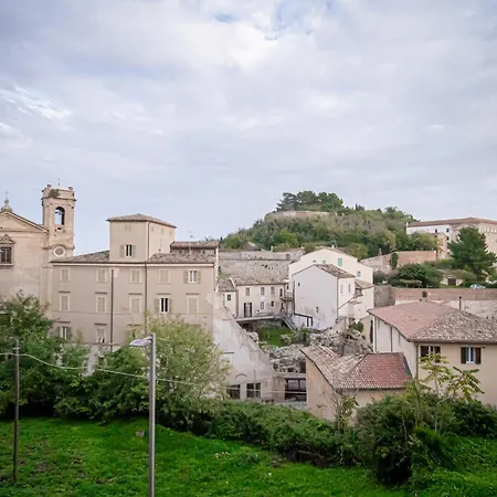 Con Balcone In Centro Storico Apartment *